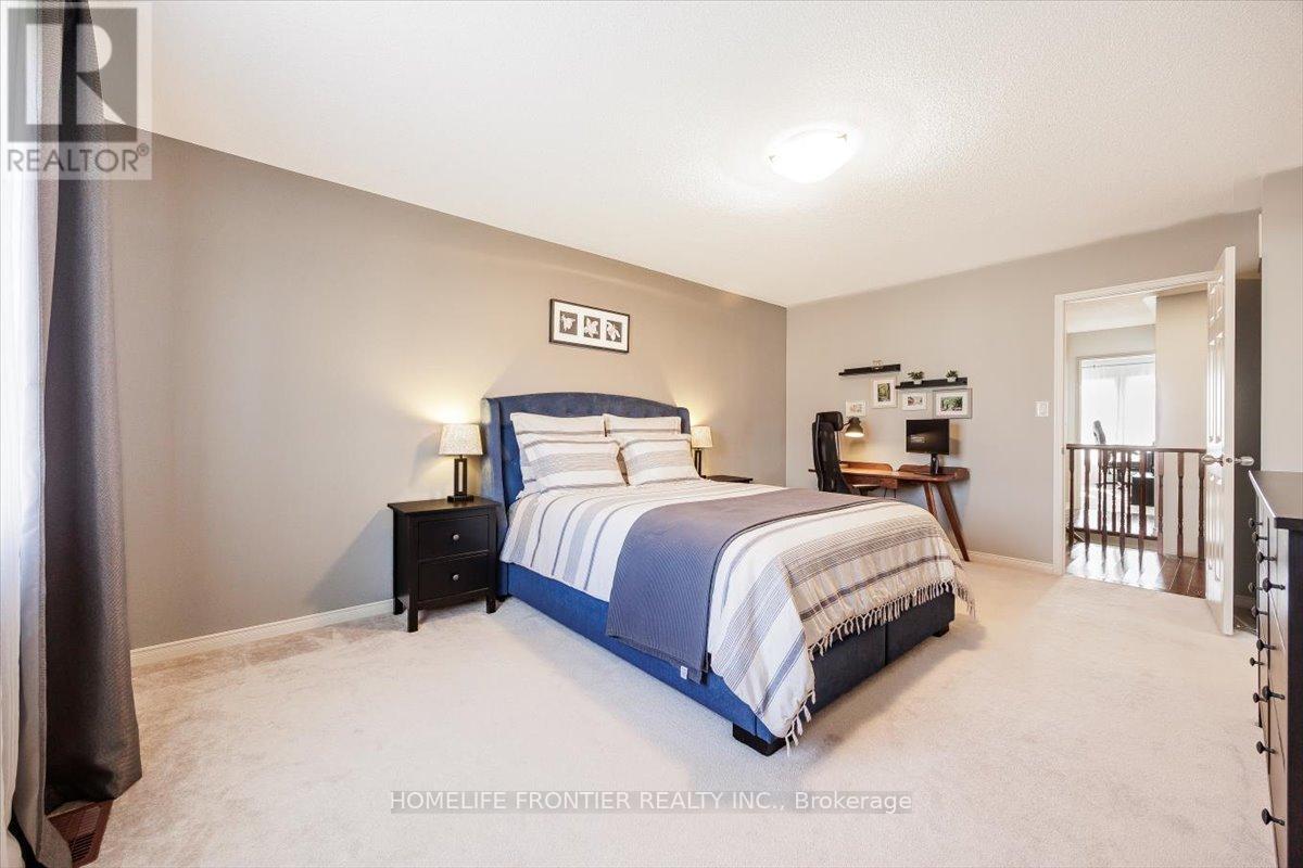371 Langford Boulevard, Bradford West Gwillimbury, Ontario  L3Z 0P7 - Photo 19 - N12416457