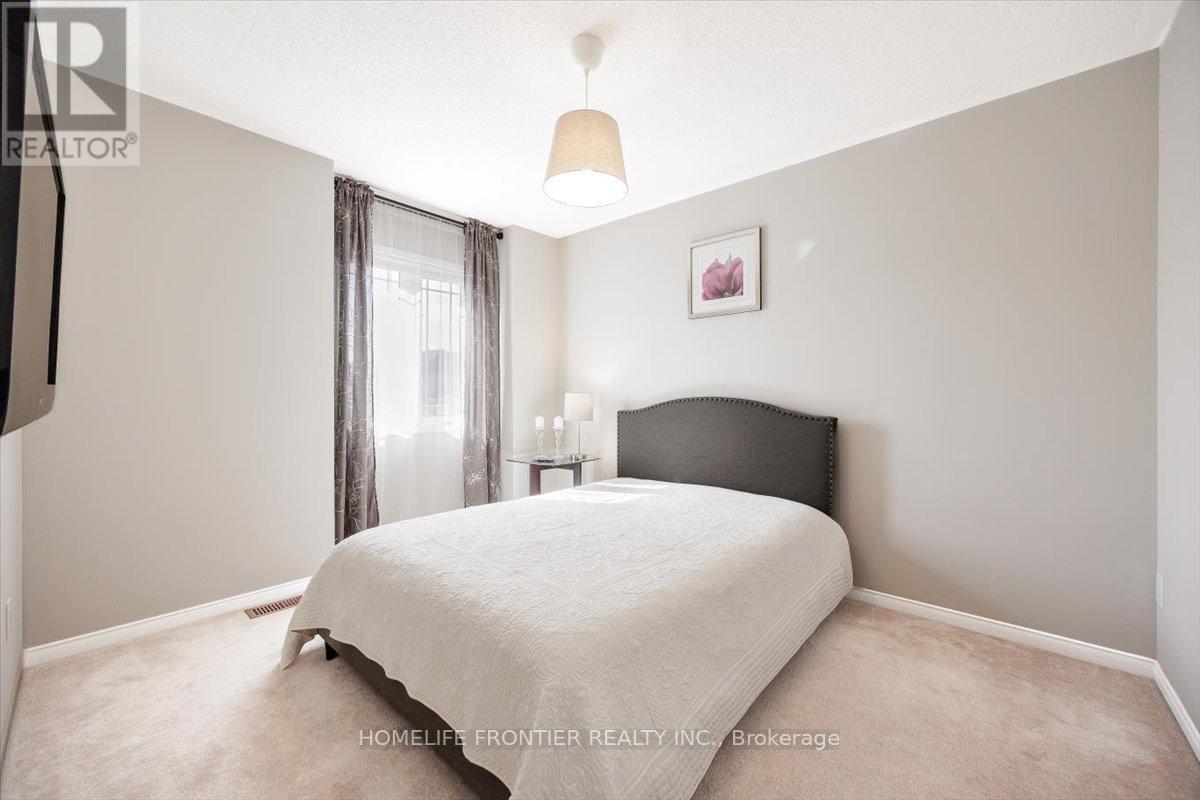 371 Langford Boulevard, Bradford West Gwillimbury, Ontario  L3Z 0P7 - Photo 20 - N12416457