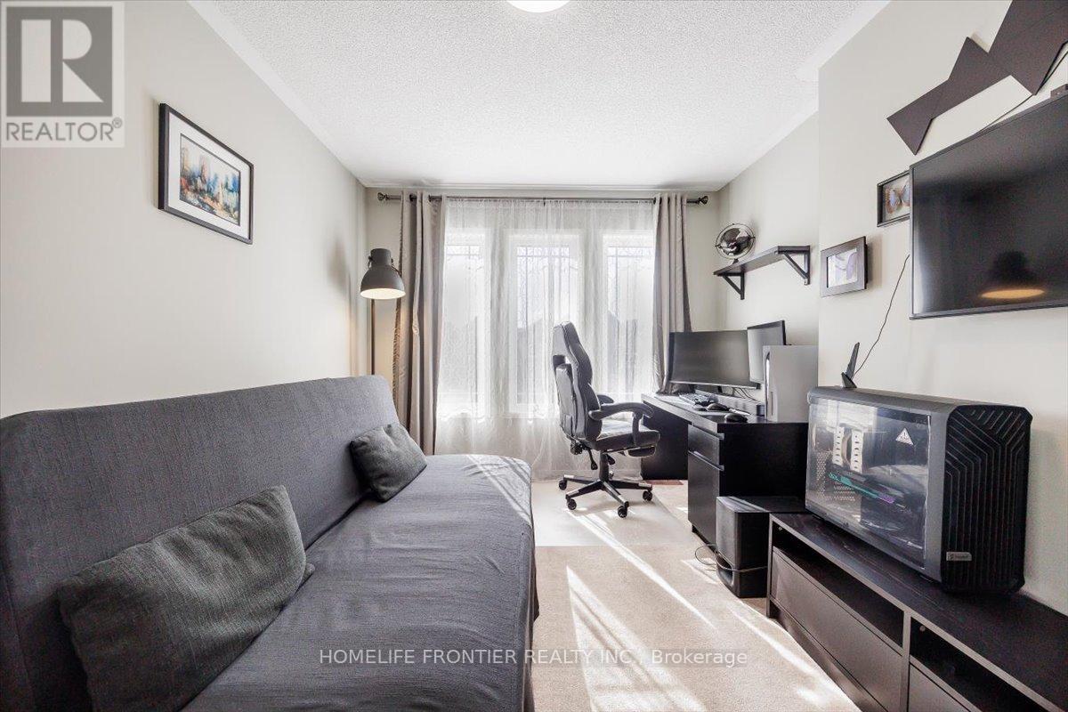 371 Langford Boulevard, Bradford West Gwillimbury, Ontario  L3Z 0P7 - Photo 21 - N12416457