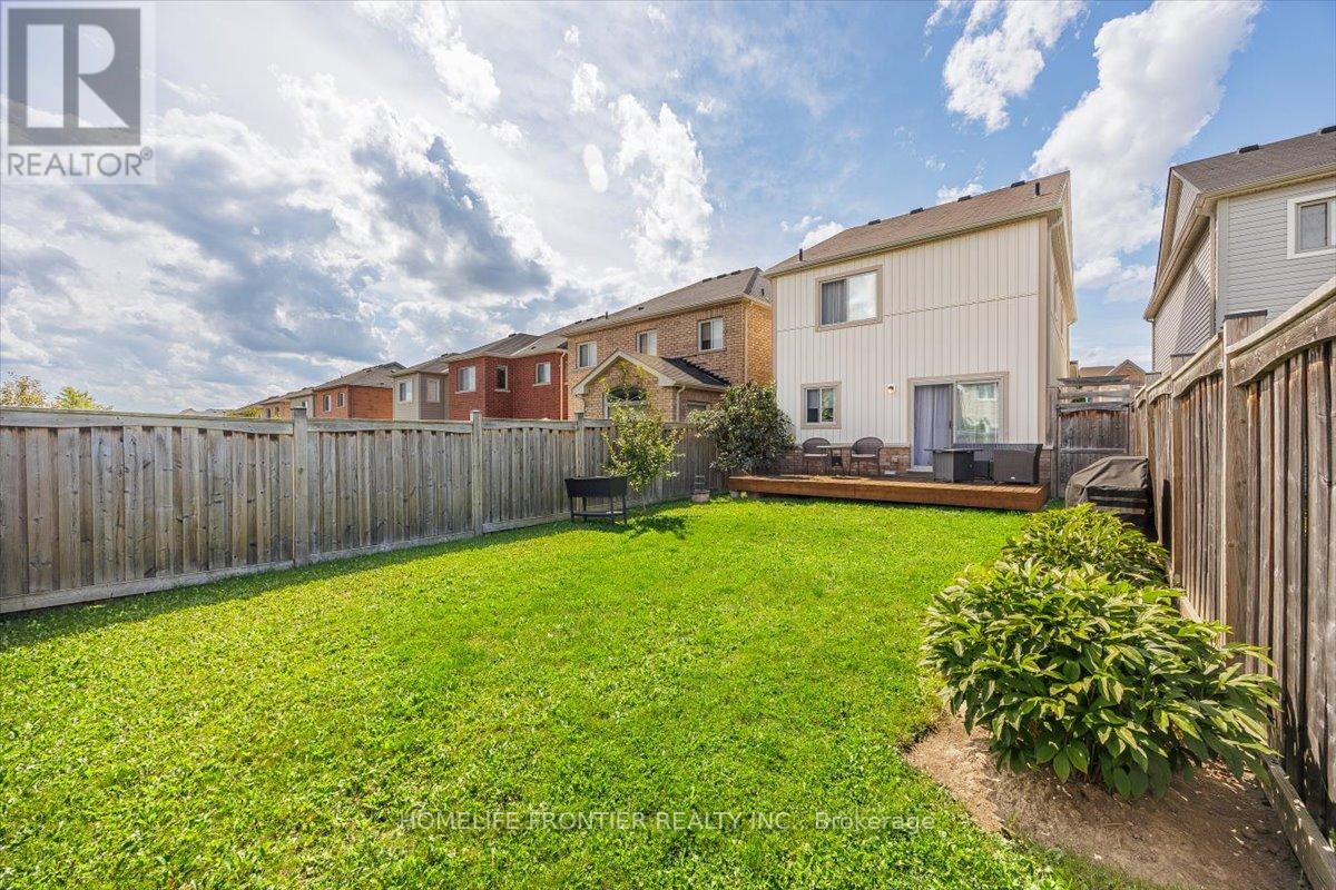371 Langford Boulevard, Bradford West Gwillimbury, Ontario  L3Z 0P7 - Photo 27 - N12416457
