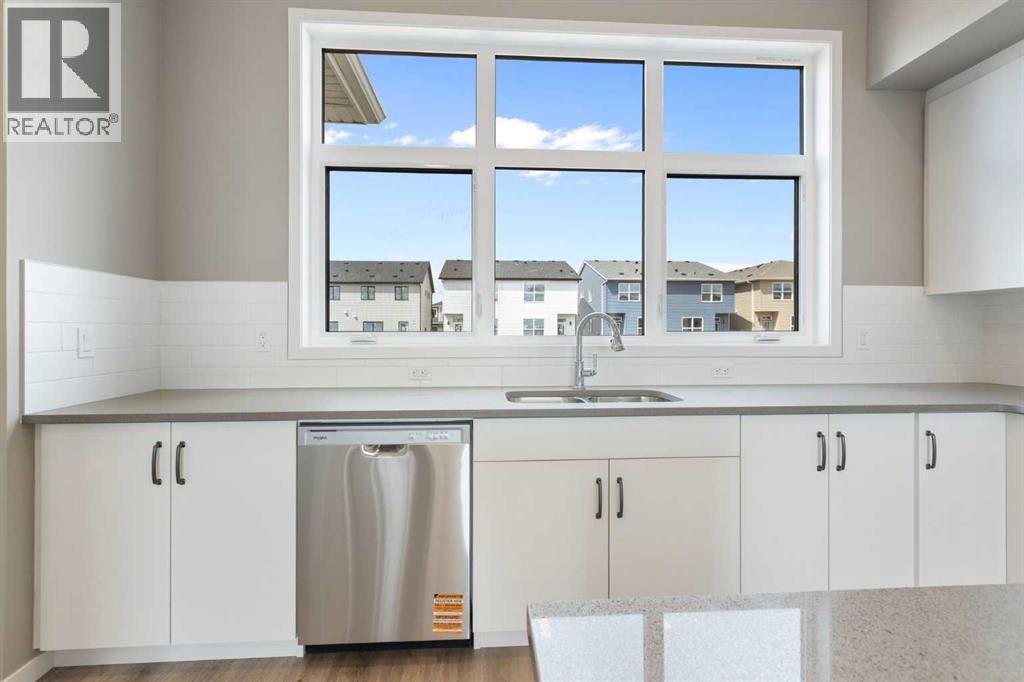 415 Hotchkiss Manor Se, Calgary, Alberta  T3S 0N3 - Photo 8 - A2258581
