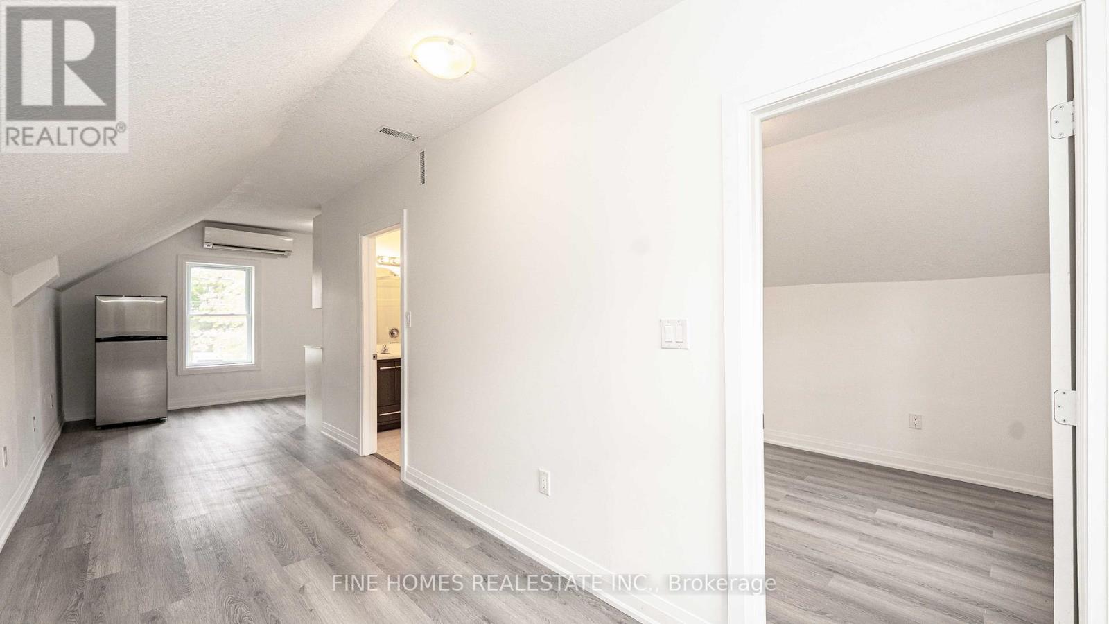 119 Albert Street S, Orillia, Ontario  L3V 5L1 - Photo 14 - S12416394