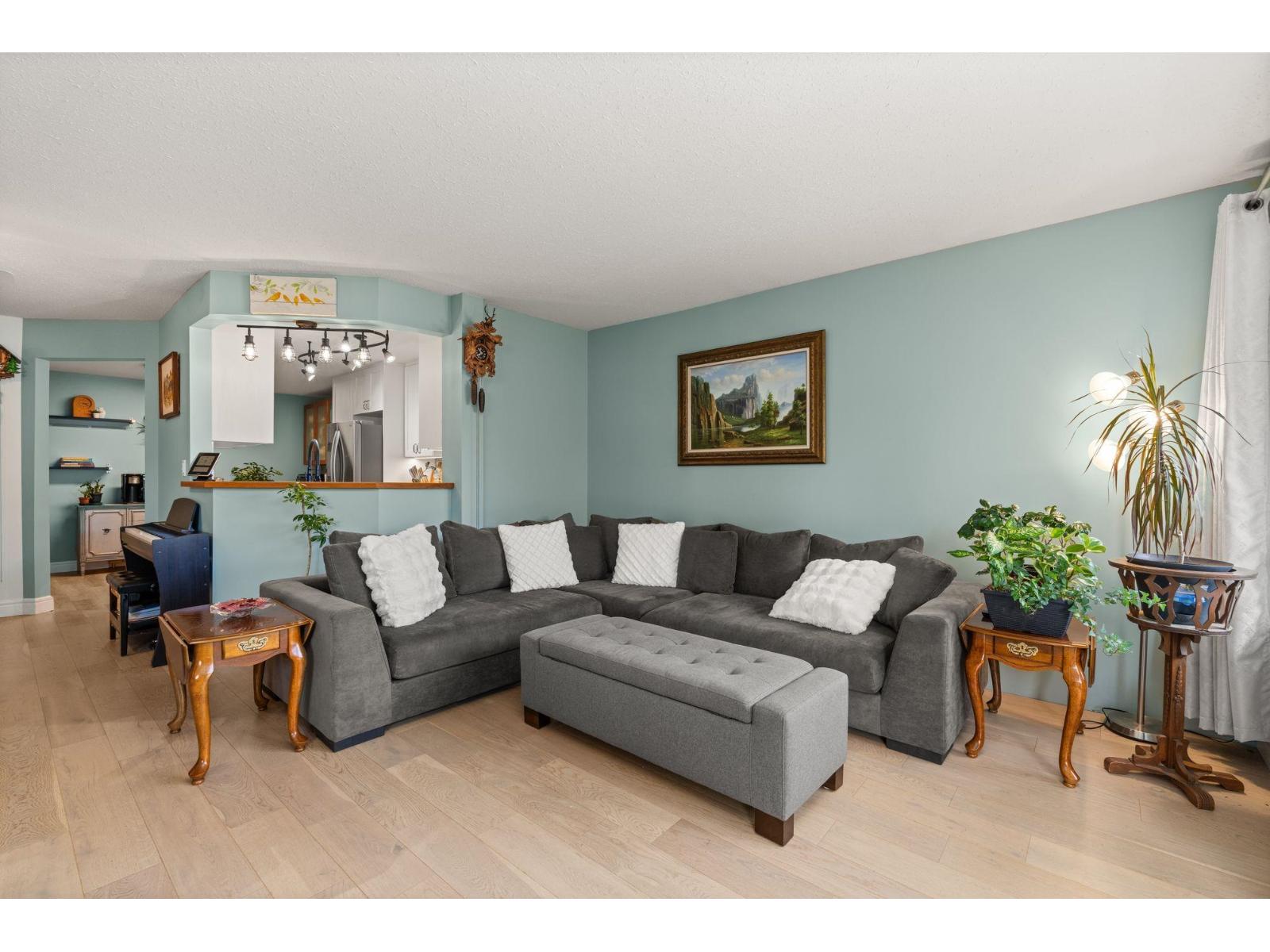 109 33233 E Bourquin Crescent, Abbotsford, British Columbia  V2S 1Y2 - Photo 4 - R3049218