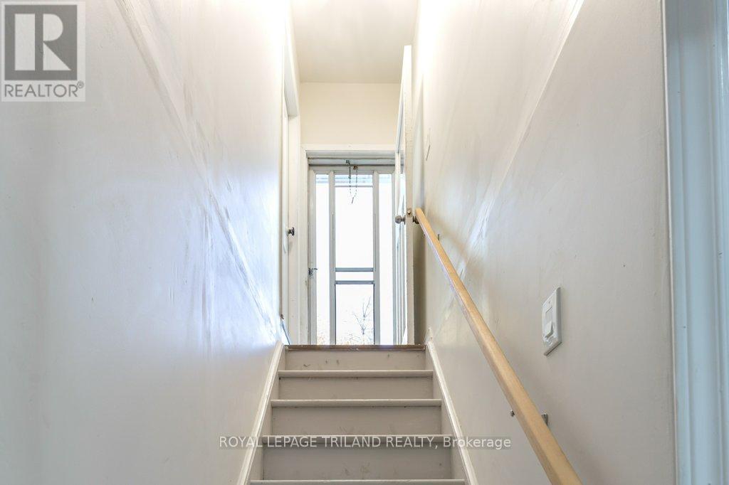 75 Tweed Crescent, London North, Ontario  N5X 1Z5 - Photo 31 - X12416468