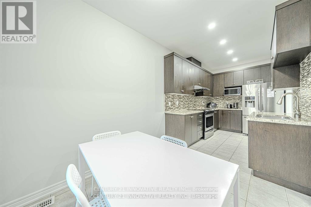 Upper - 59 Speedwell Street W, Brampton, Ontario  L6X 0R8 - Photo 14 - W12416405