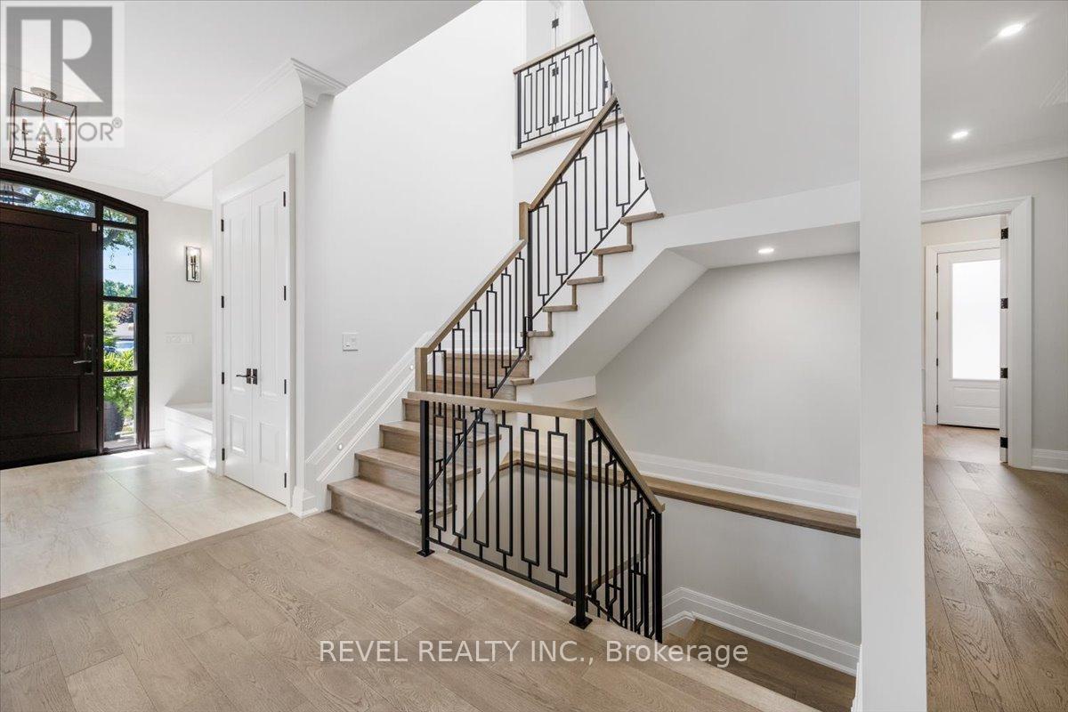 493 Brookside Drive, Oakville, Ontario  L6K 1R4 - Photo 15 - W12416428