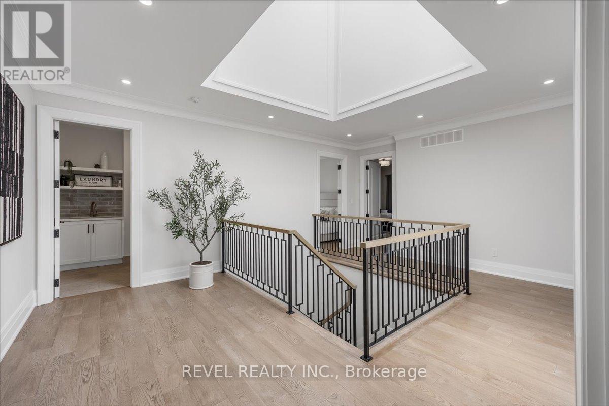 493 Brookside Drive, Oakville, Ontario  L6K 1R4 - Photo 21 - W12416428
