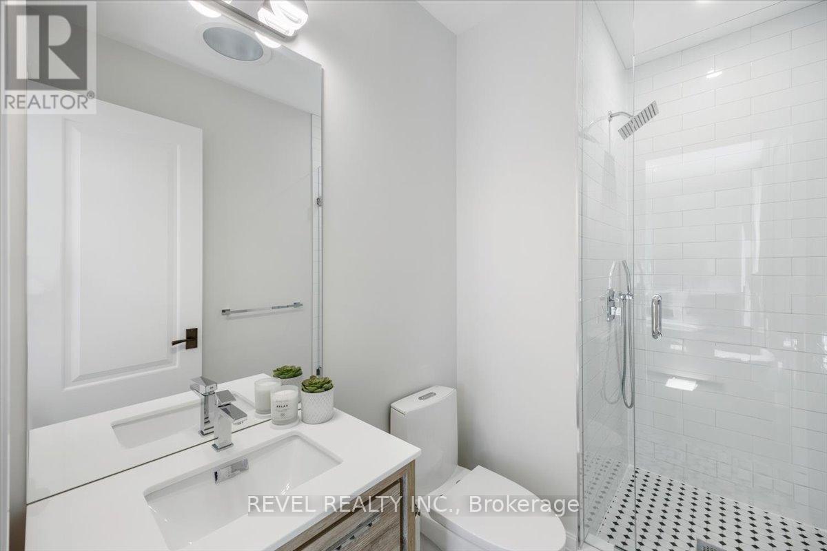 493 Brookside Drive, Oakville, Ontario  L6K 1R4 - Photo 24 - W12416428