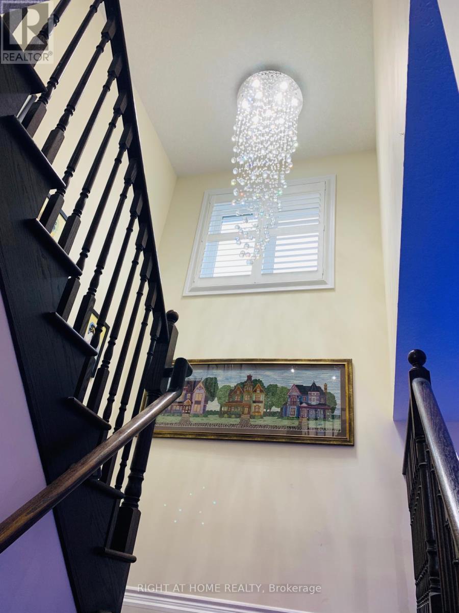 8889 Dogwood Crescent, Niagara Falls, Ontario  L2H 0L1 - Photo 7 - X12416381