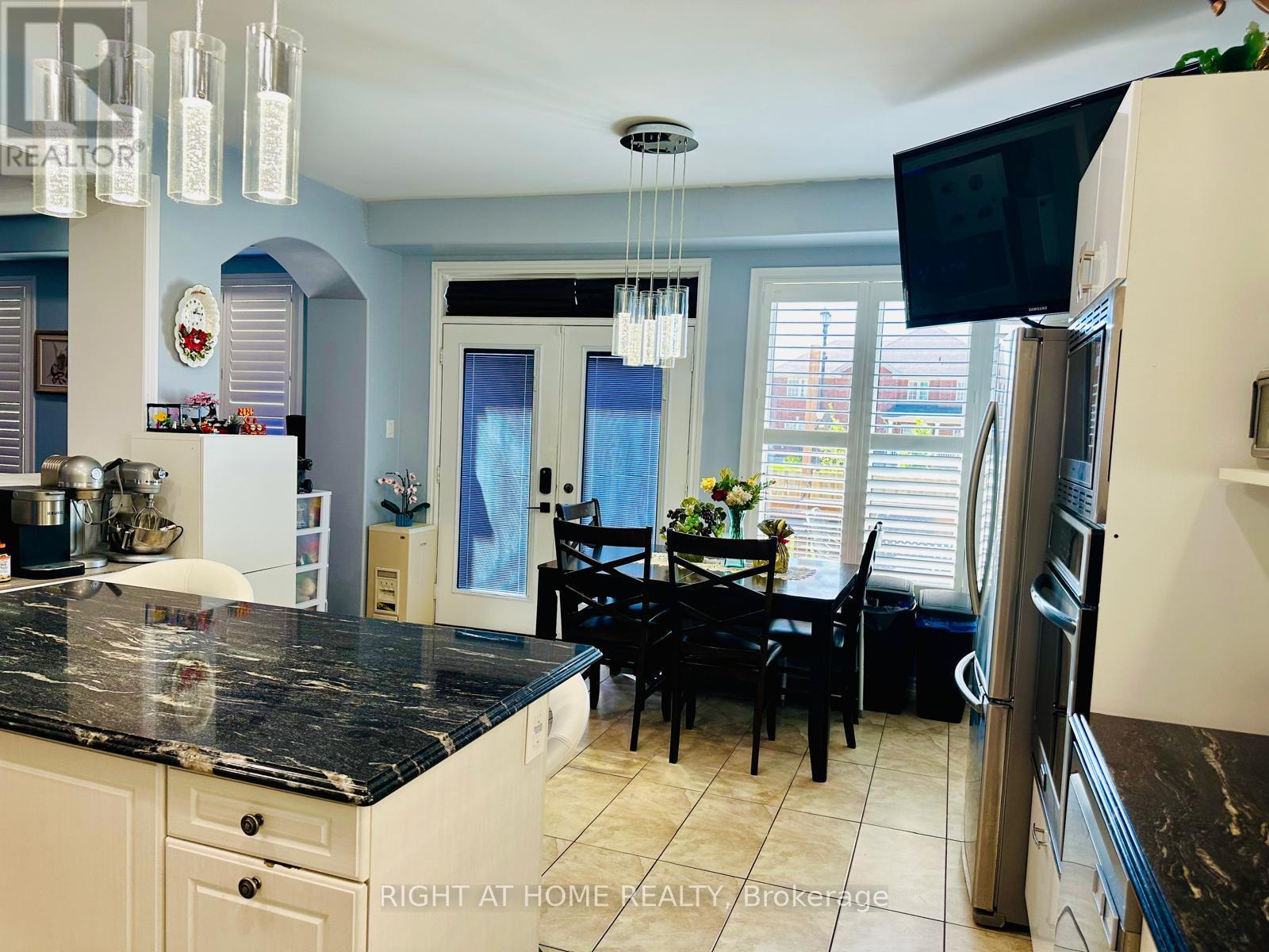 8889 Dogwood Crescent, Niagara Falls, Ontario  L2H 0L1 - Photo 17 - X12416381