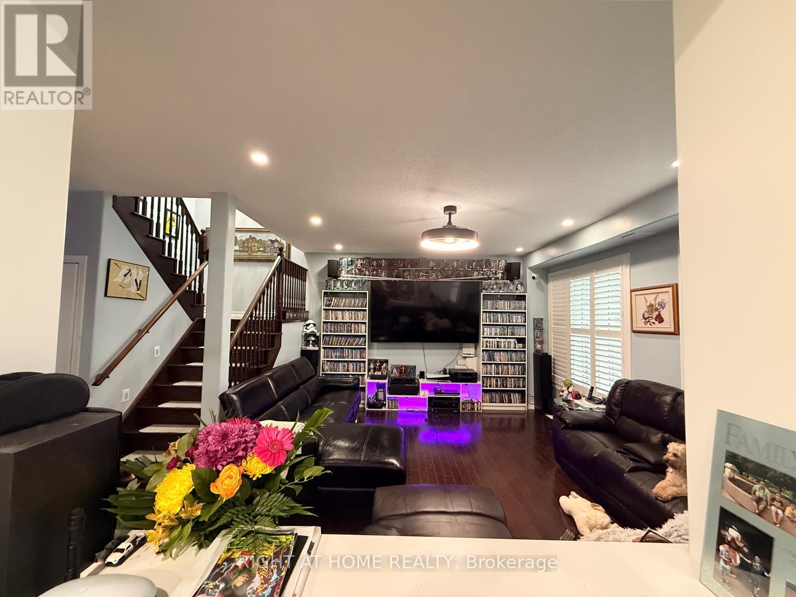 8889 Dogwood Crescent, Niagara Falls, Ontario  L2H 0L1 - Photo 15 - X12416381