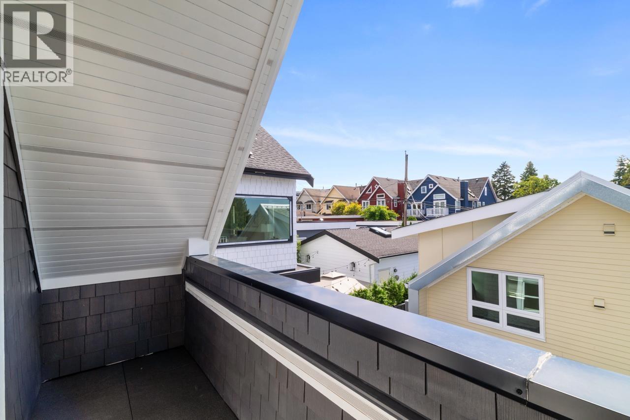 1 2022 E 4th Avenue, Vancouver, British Columbia  V5N 1K4 - Photo 24 - R3050225
