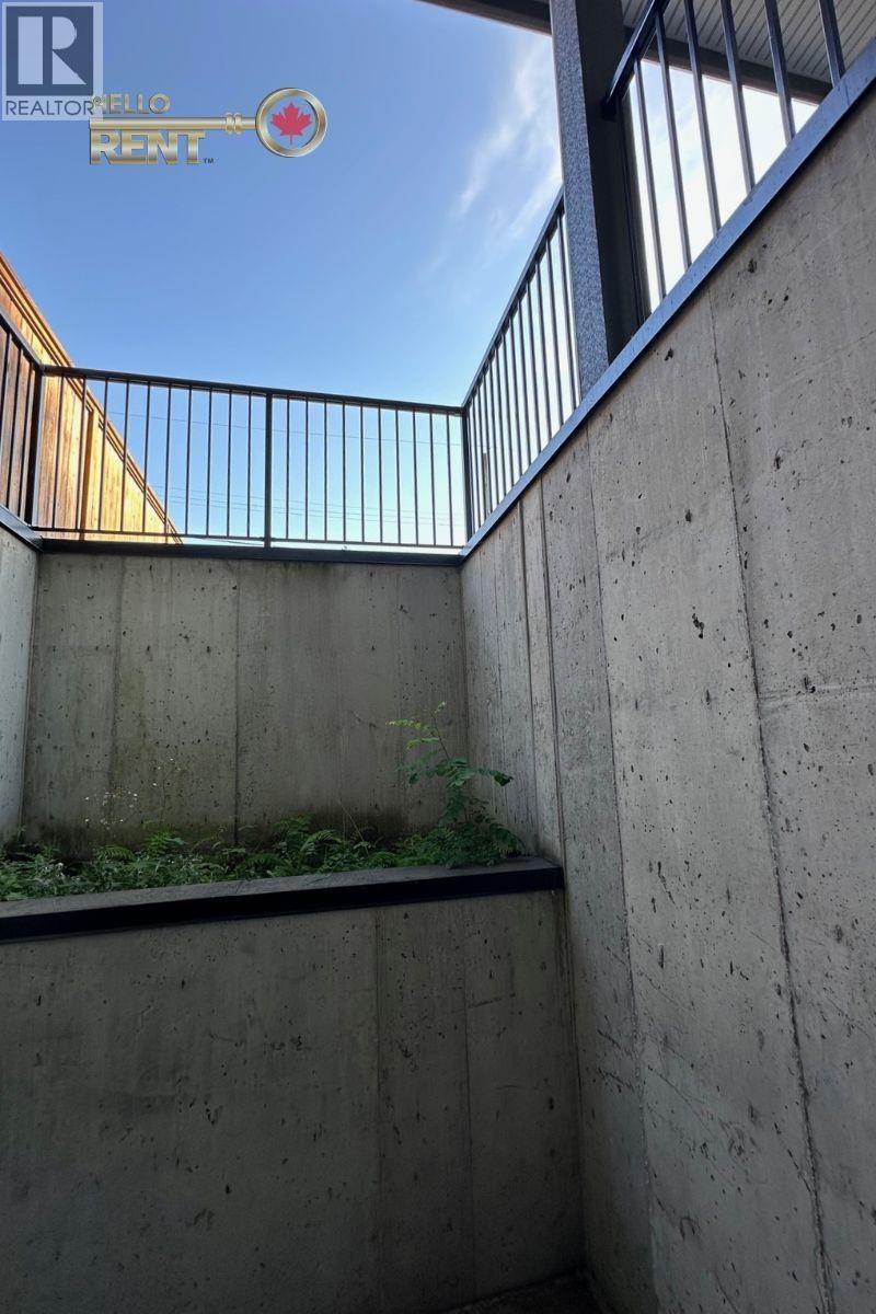 233 W 18th Street, North Vancouver, British Columbia  V7M 1W7 - Photo 25 - R3050219