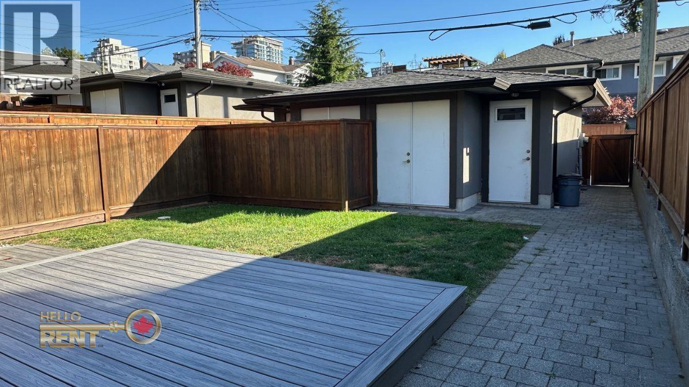 233 W 18th Street, North Vancouver, British Columbia  V7M 1W7 - Photo 27 - R3050219