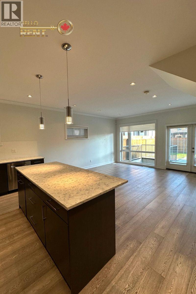 233 W 18th Street, North Vancouver, British Columbia  V7M 1W7 - Photo 5 - R3050219