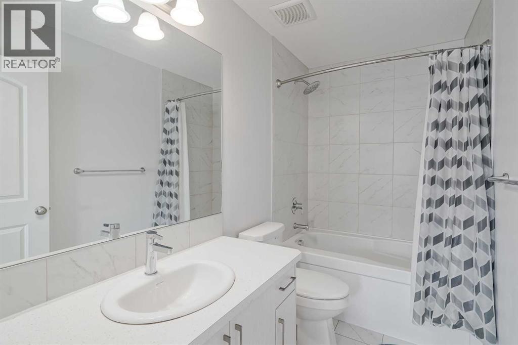 96 Seton Villas Se, Calgary, Alberta  T3M 3K2 - Photo 19 - A2255050