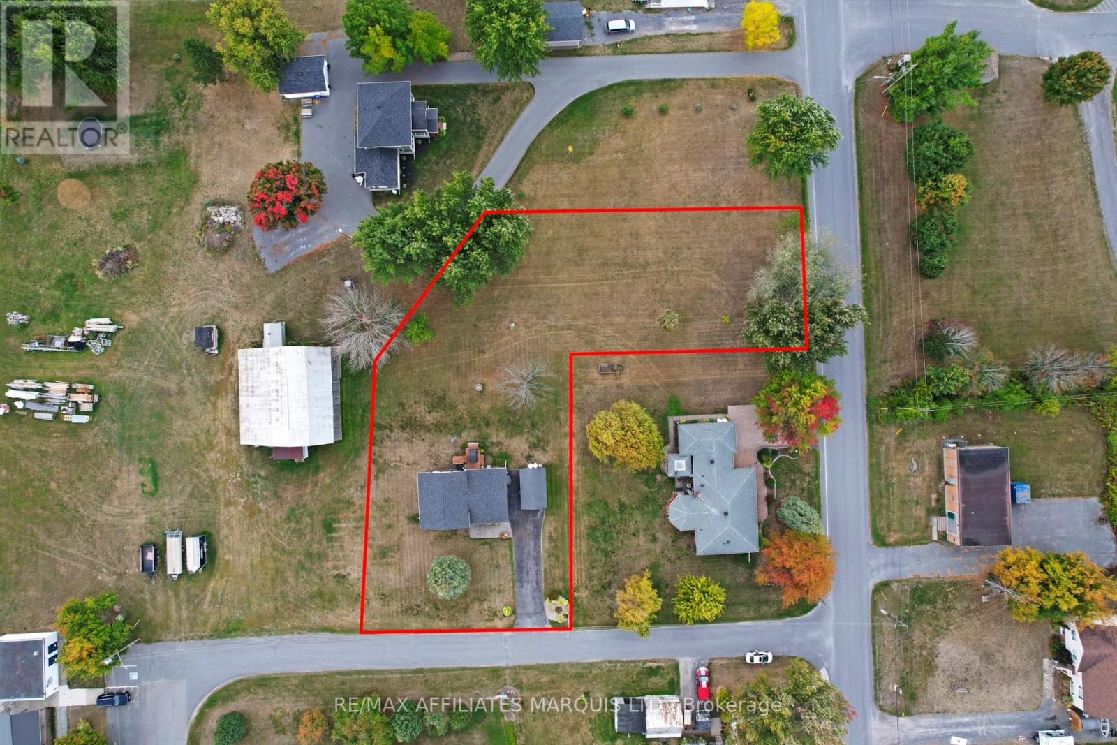 3294 St John Street N, North Stormont, Ontario  K0C 1E0 - Photo 2 - X12416501