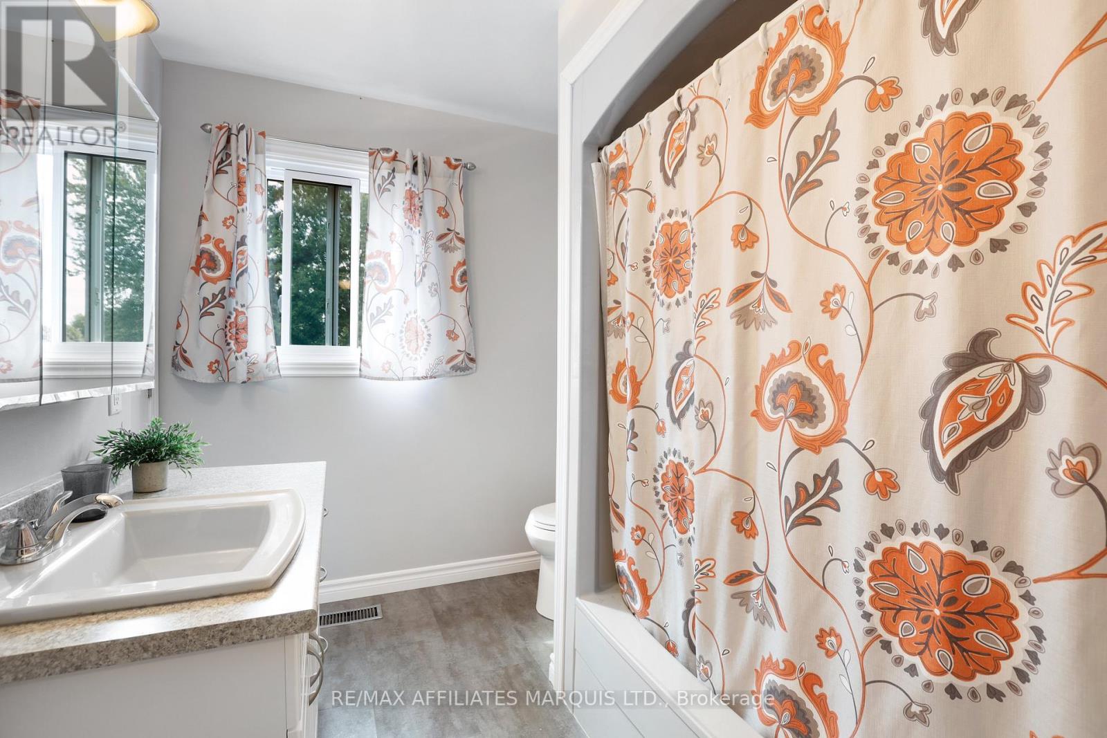 3294 St John Street N, North Stormont, Ontario  K0C 1E0 - Photo 20 - X12416501