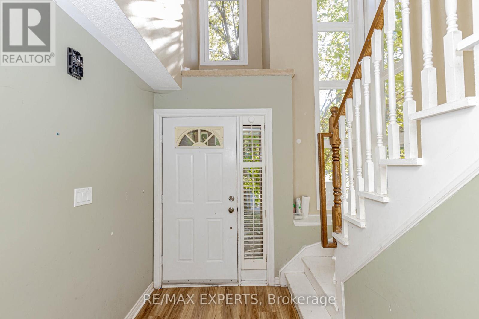 17b - 1084 Queen Street W, Mississauga, Ontario  L5H 4K4 - Photo 3 - W12416459