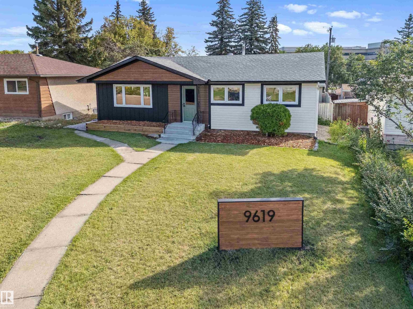 9619 52 St Nw, Edmonton, Alberta  T6B 1G8 - Photo 2 - E4458693