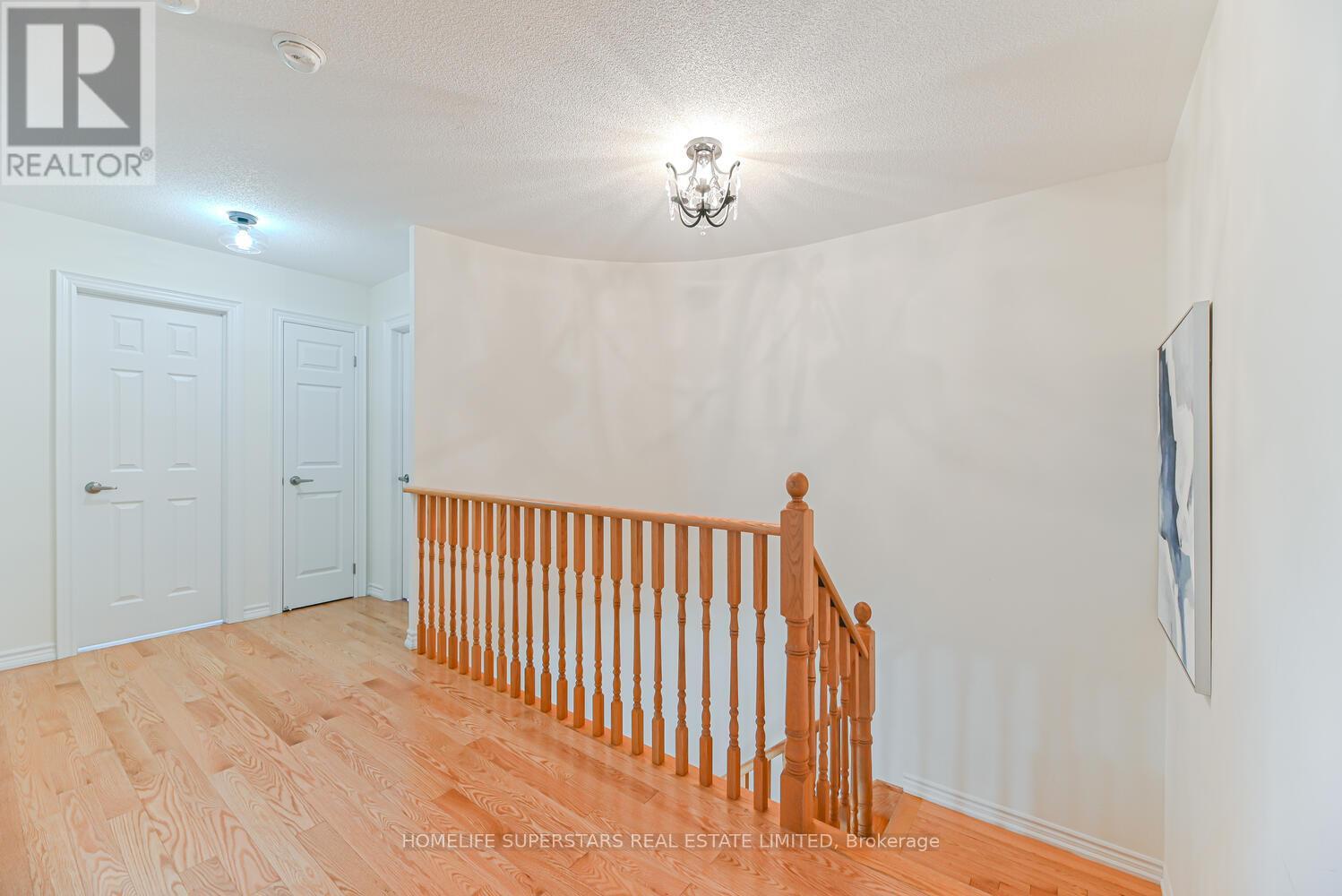 9 Academy Avenue, Wasaga Beach, Ontario  L9Z 1J4 - Photo 27 - S12416483
