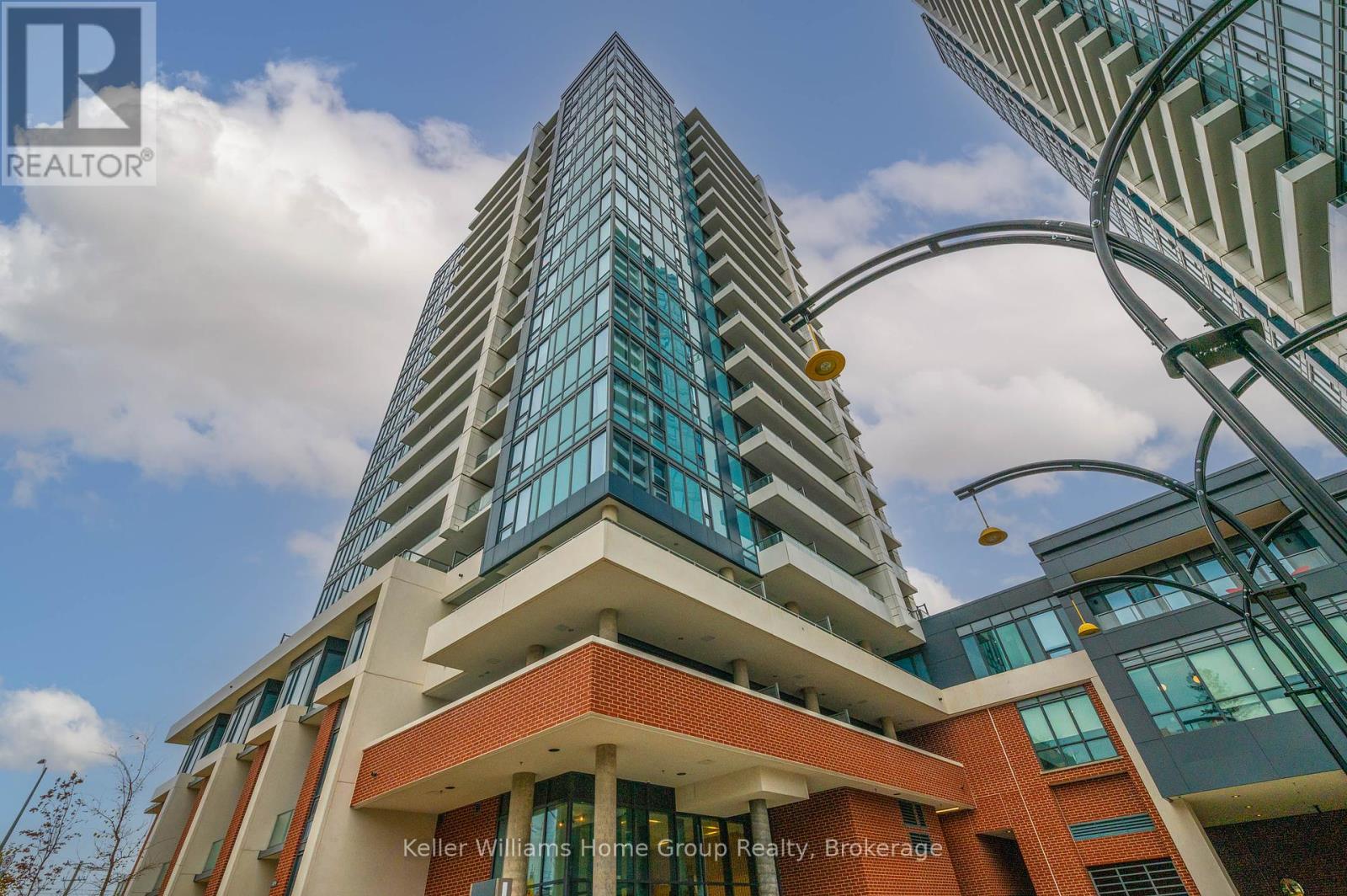 208 - 5 Wellington Street S, Kitchener, Ontario  N2E 0E3 - Photo 3 - X12416546