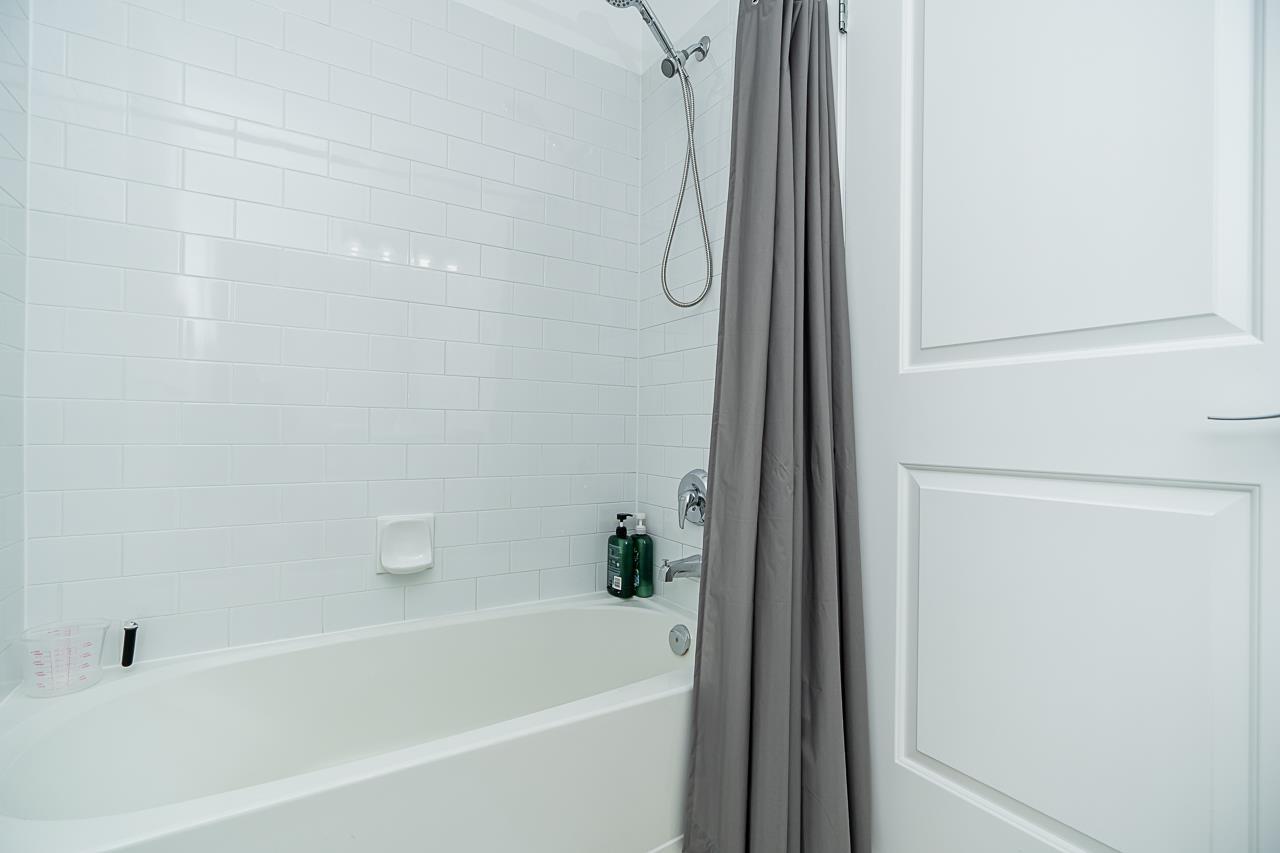 34 6568 193b Street, Surrey, British Columbia  V4N 5S2 - Photo 23 - R3049978