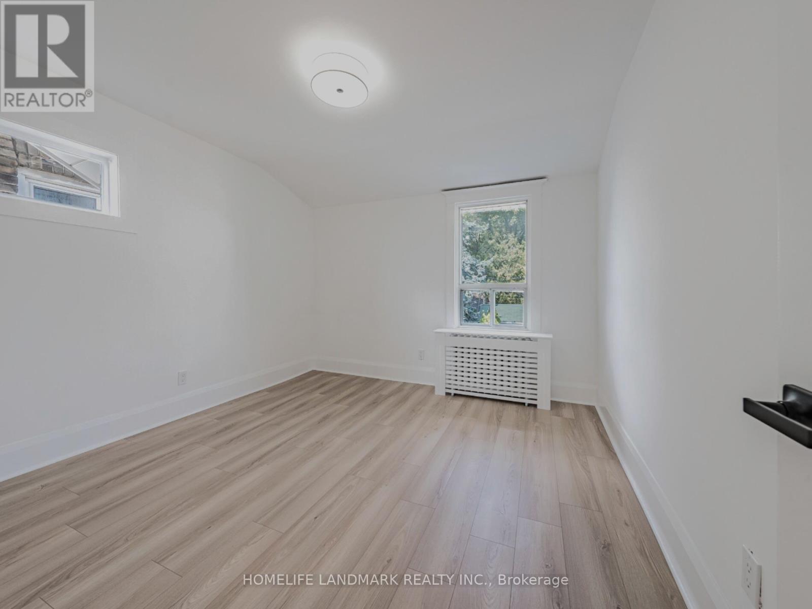 5 Beachview Crescent, Toronto (East End-Danforth), Ontario  M4E 2L4 - Photo 32 - E12408269