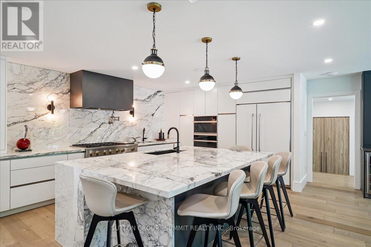 1100 Cedar Grove Boulevard, Oakville, Ontario  L6J 2C4 - Photo 15 - W12416487