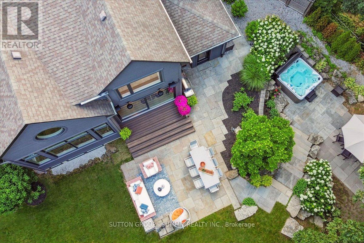 1100 Cedar Grove Boulevard, Oakville, Ontario  L6J 2C4 - Photo 46 - W12416487