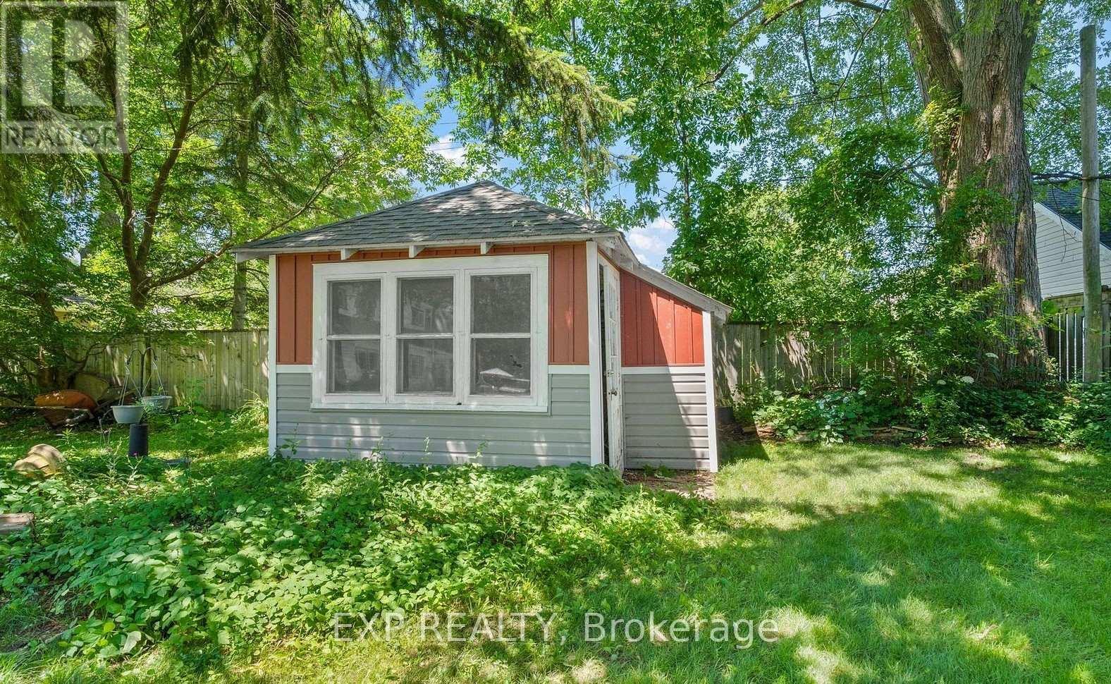 3054 Thunder Bay Road, Fort Erie, Ontario  L0S 1N0 - Photo 11 - X12416513