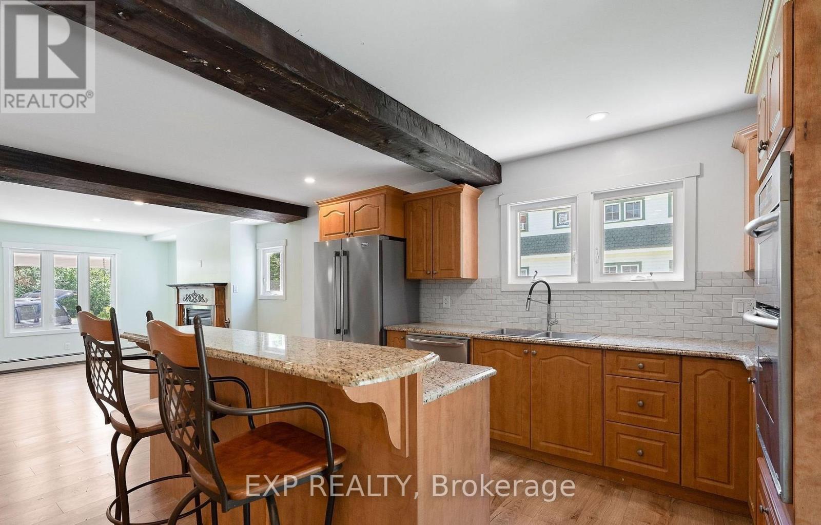 3054 Thunder Bay Road, Fort Erie, Ontario  L0S 1N0 - Photo 22 - X12416513