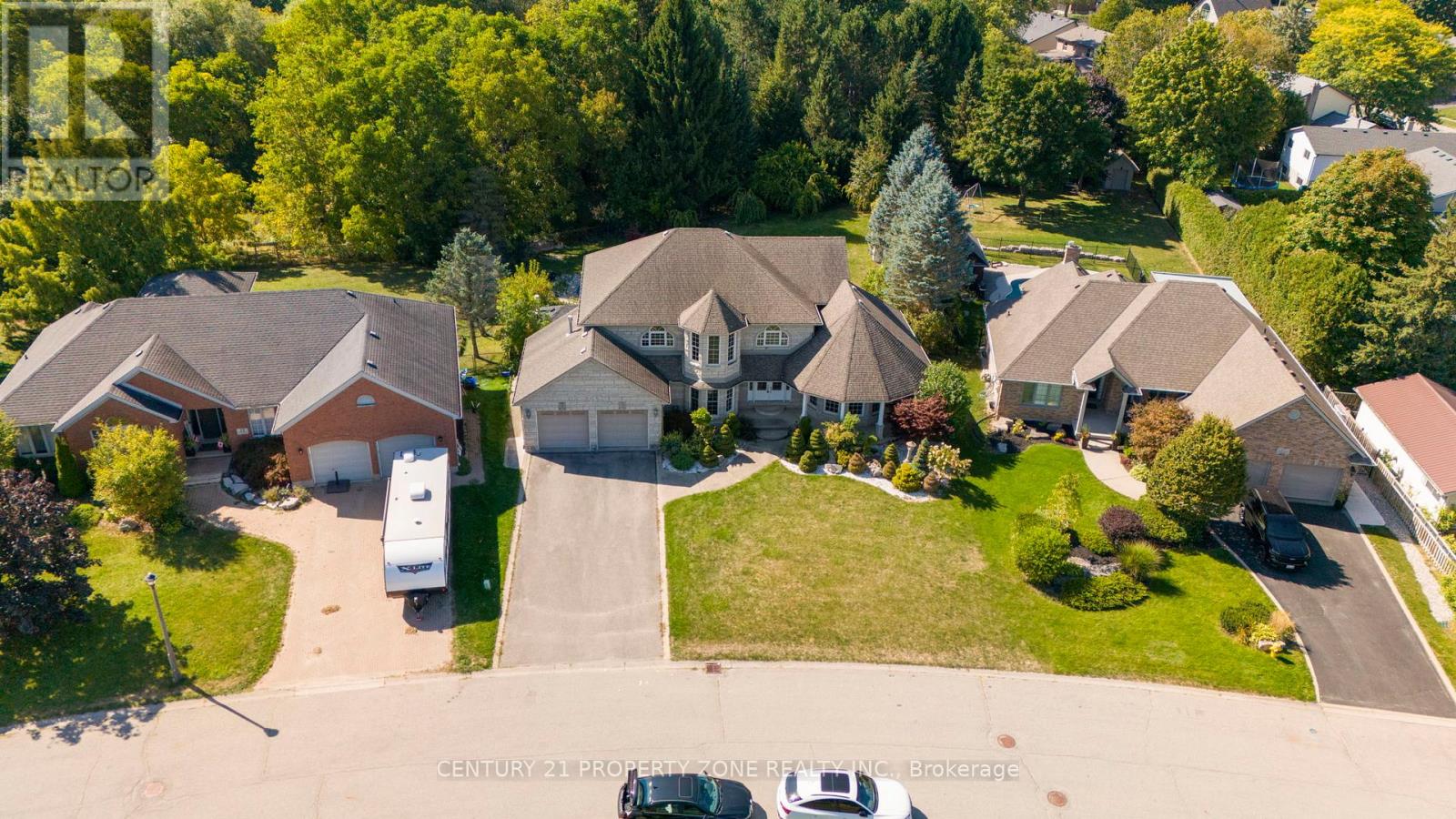 15 Royal York Court, Brant, Ontario  N0E 1N0 - Photo 1 - X12416474