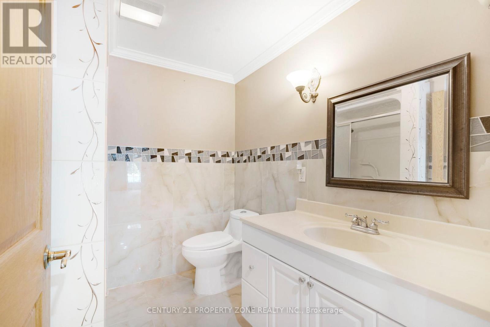 15 Royal York Court, Brant, Ontario  N0E 1N0 - Photo 32 - X12416474