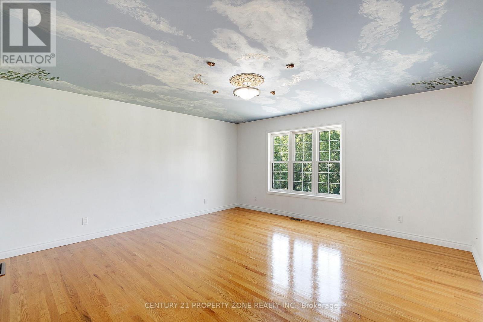 15 Royal York Court, Brant, Ontario  N0E 1N0 - Photo 37 - X12416474