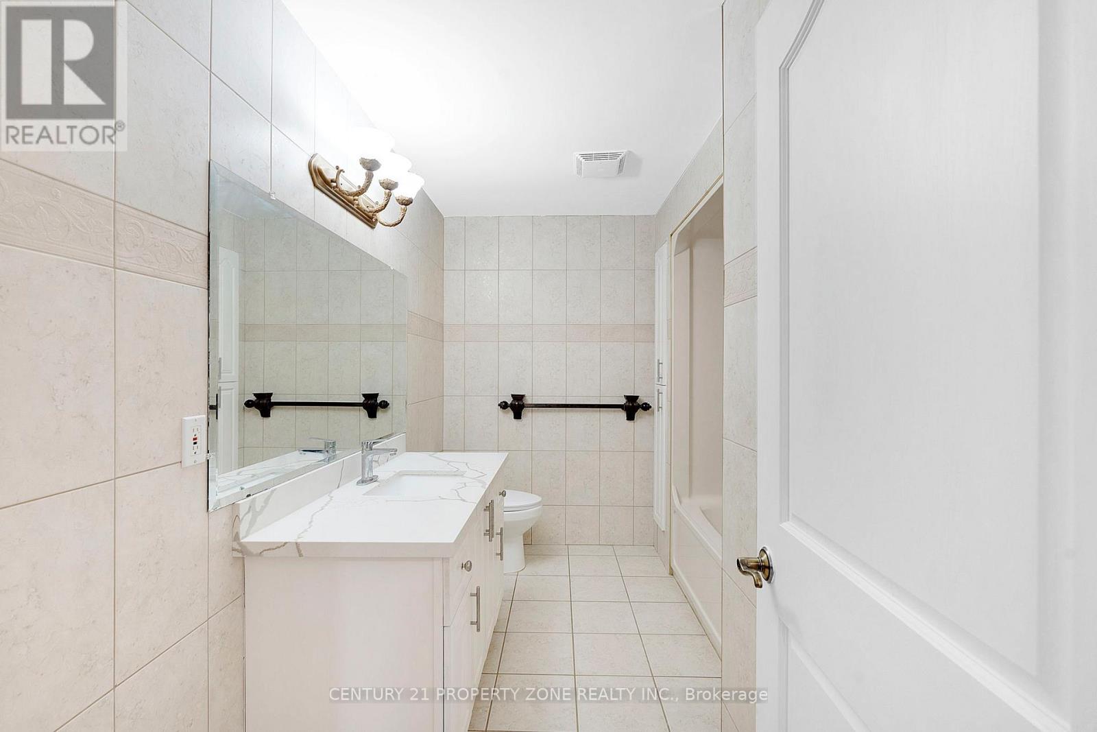 15 Royal York Court, Brant, Ontario  N0E 1N0 - Photo 39 - X12416474