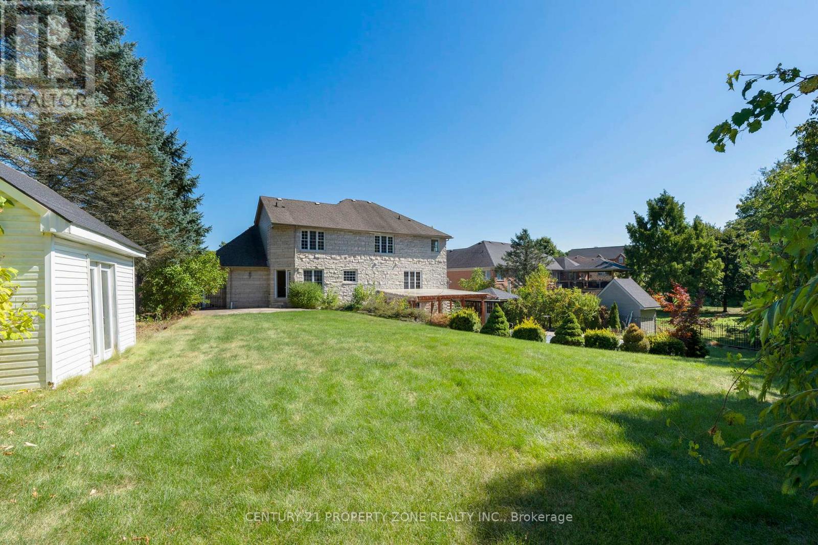 15 Royal York Court, Brant, Ontario  N0E 1N0 - Photo 43 - X12416474