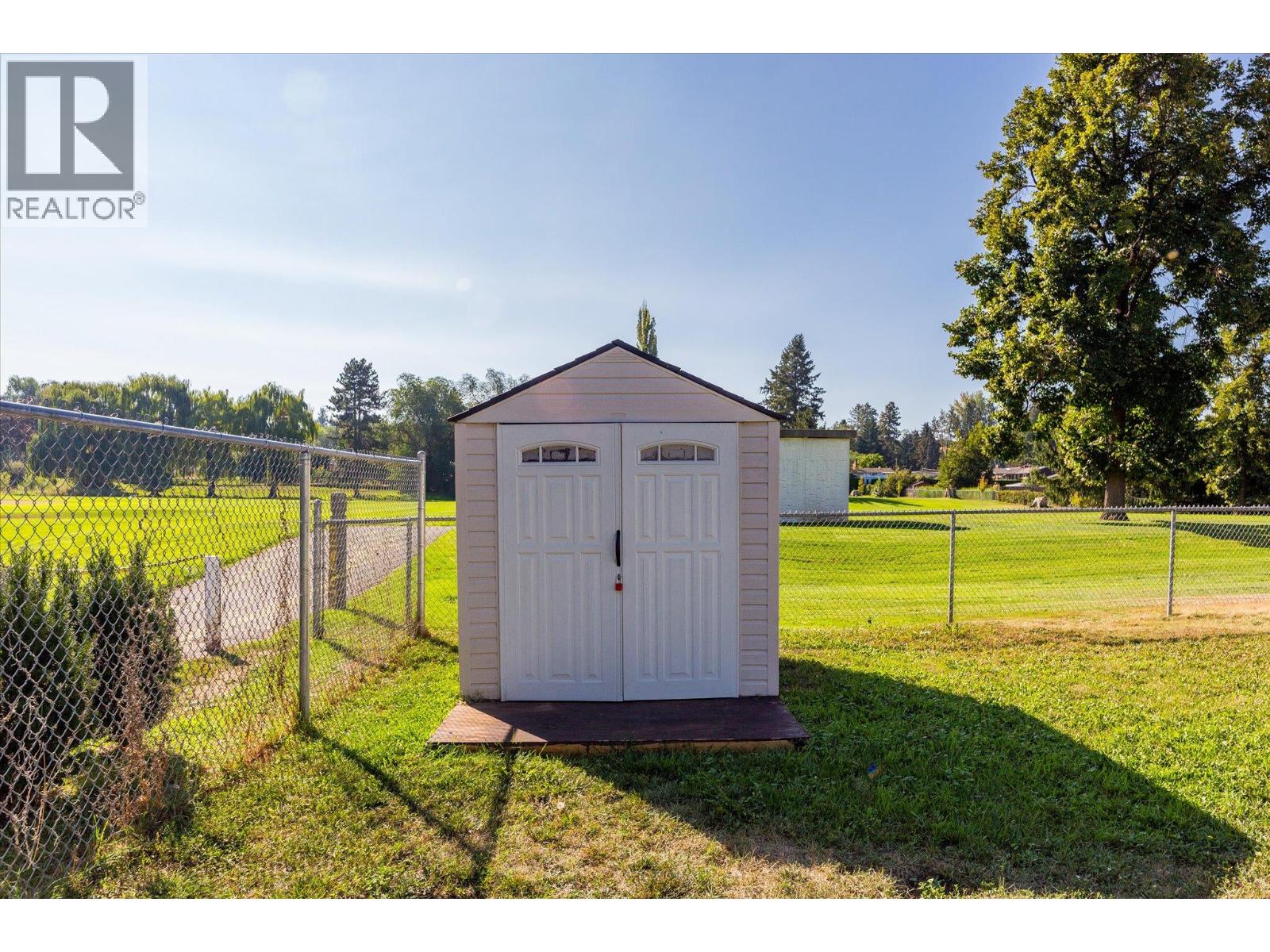 875 Belgo Road, Kelowna, British Columbia  V1X 3A8 - Photo 37 - 10362354