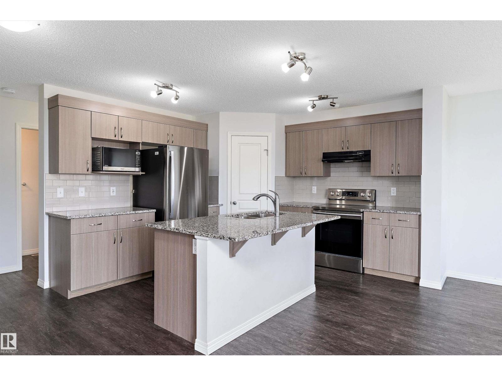 17135 38 St Nw, Edmonton, Alberta  T5Z 3R7 - Photo 2 - E4458697