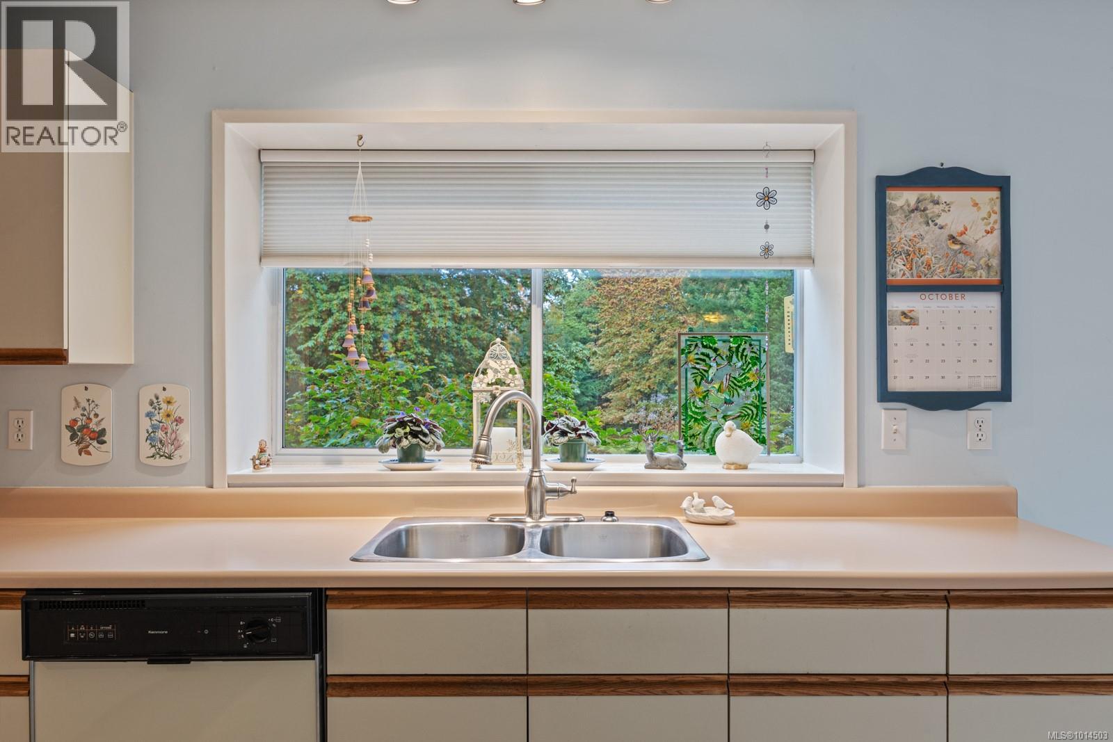 5910 Sea Terrace Rd, Courtenay, British Columbia  V9J 1W1 - Photo 20 - 1014503