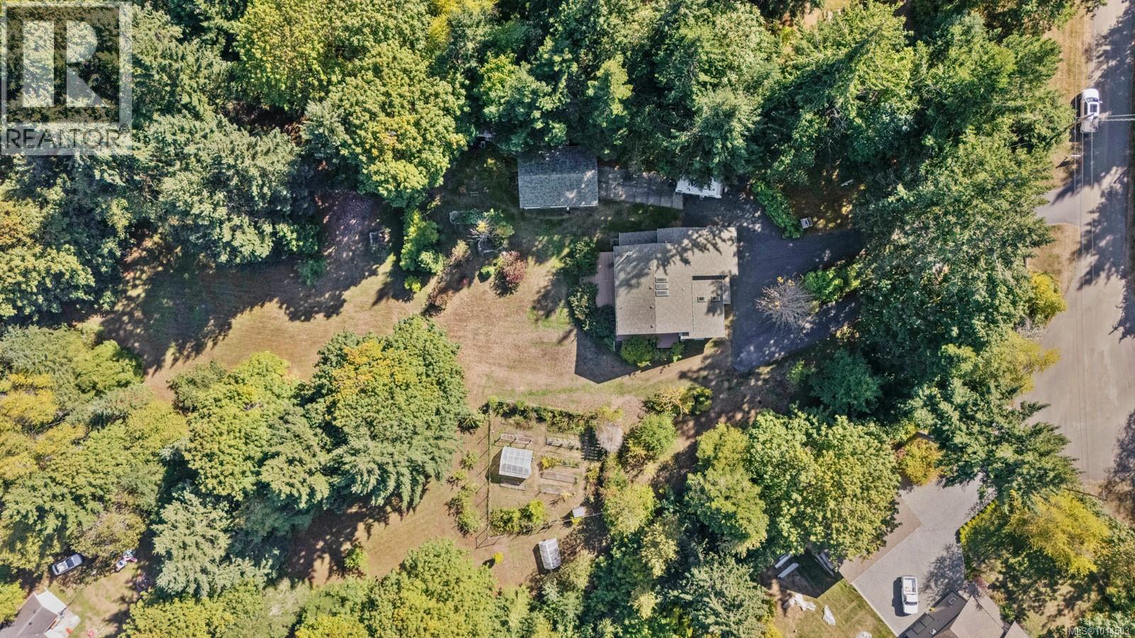 5910 Sea Terrace Rd, Courtenay, British Columbia  V9J 1W1 - Photo 52 - 1014503