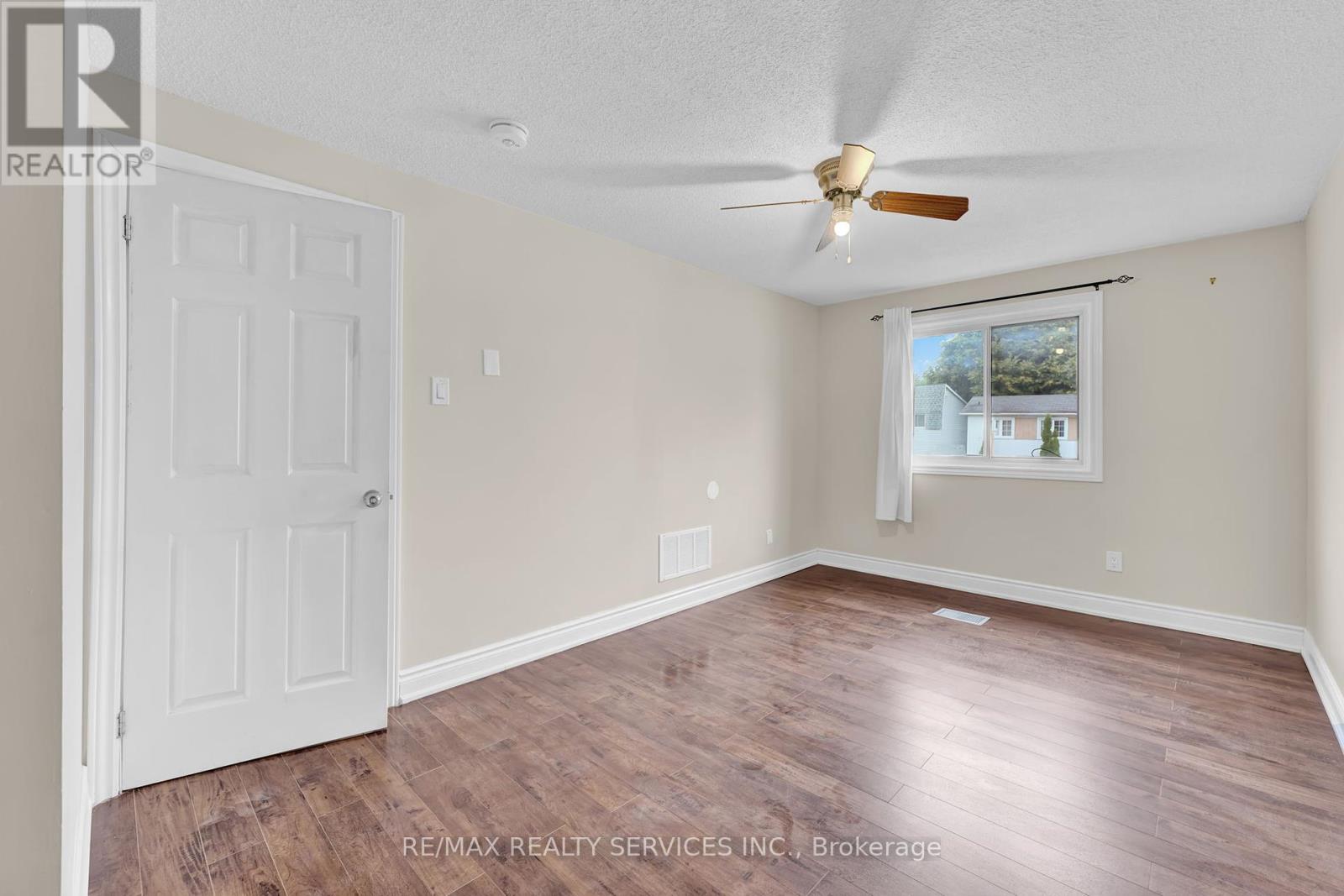 29 Hector Court, Brampton, Ontario  L6S 1P1 - Photo 15 - W12416505