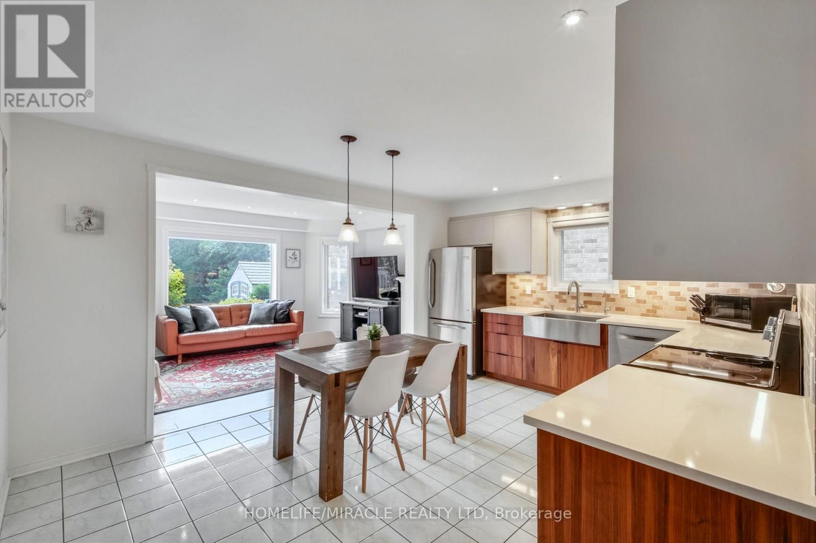 373 Turnberry Crescent, Mississauga, Ontario  L4Z 3W3 - Photo 10 - W12416518