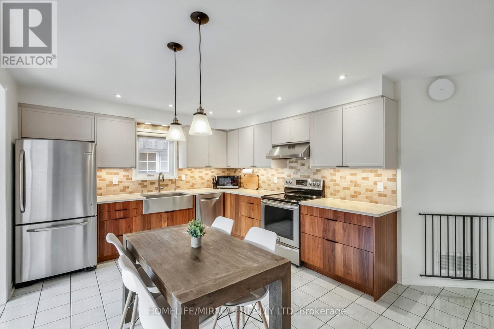 373 Turnberry Crescent, Mississauga, Ontario  L4Z 3W3 - Photo 11 - W12416518