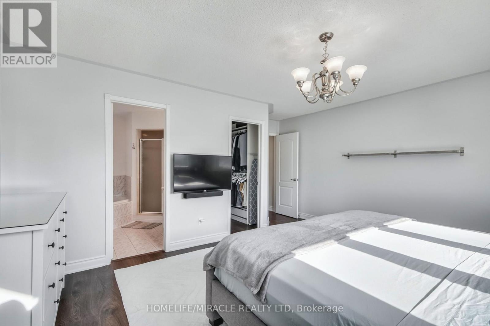 373 Turnberry Crescent, Mississauga, Ontario  L4Z 3W3 - Photo 18 - W12416518