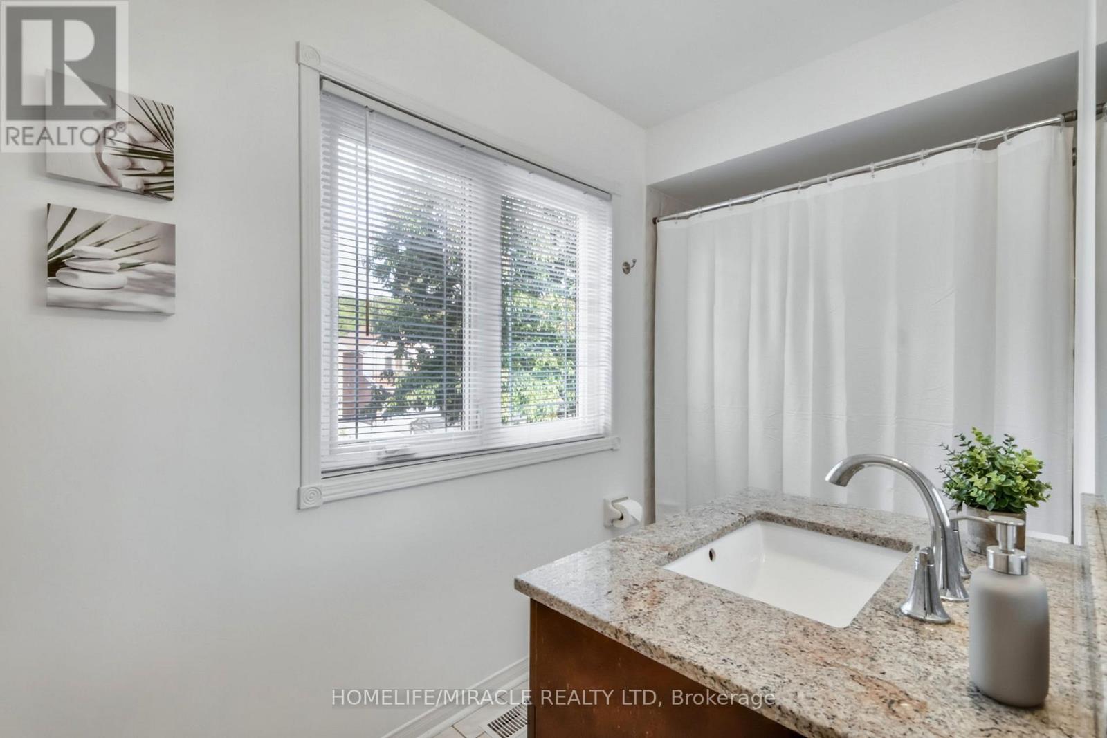 373 Turnberry Crescent, Mississauga, Ontario  L4Z 3W3 - Photo 24 - W12416518