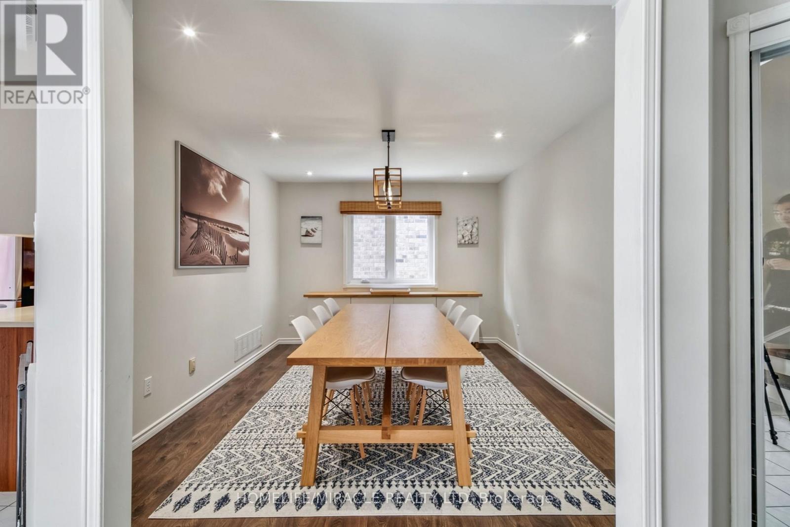 373 Turnberry Crescent, Mississauga, Ontario  L4Z 3W3 - Photo 6 - W12416518