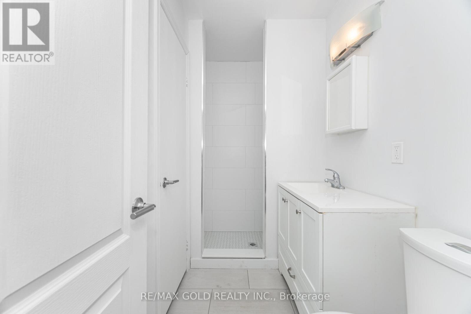 3309 Jolliffe Avenue, Mississauga, Ontario  L4T 1V6 - Photo 10 - W12416545