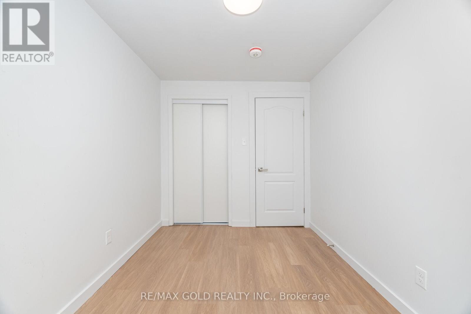 3309 Jolliffe Avenue, Mississauga, Ontario  L4T 1V6 - Photo 14 - W12416545