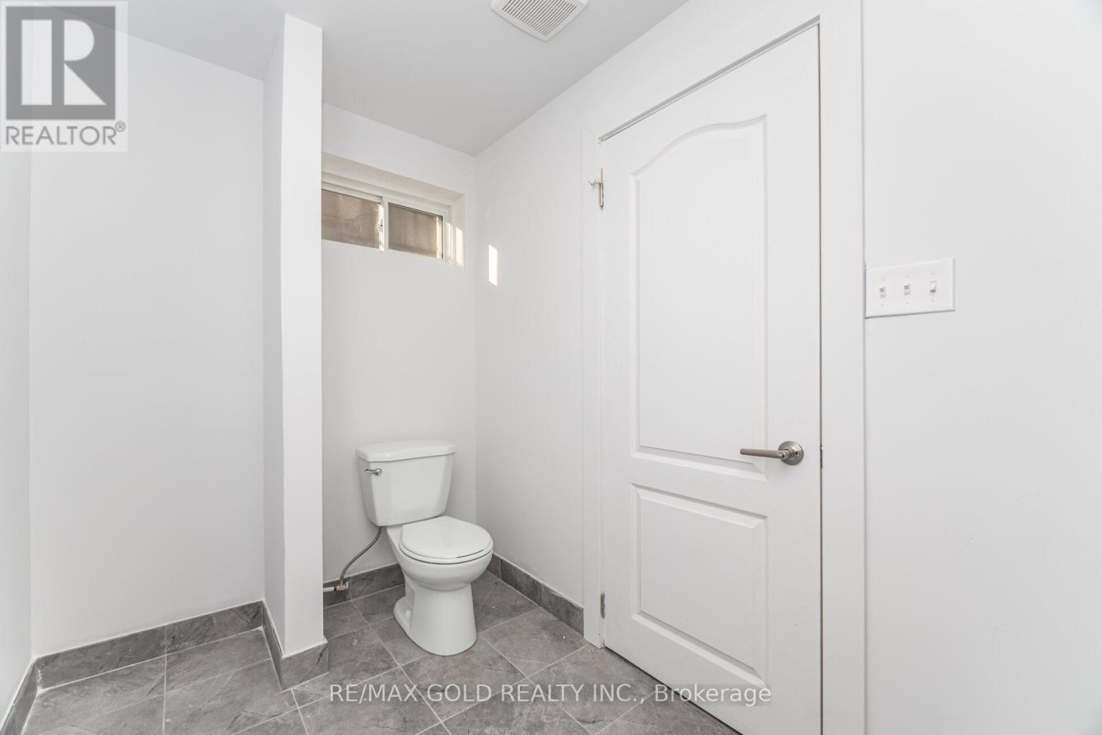 3309 Jolliffe Avenue, Mississauga, Ontario  L4T 1V6 - Photo 21 - W12416545